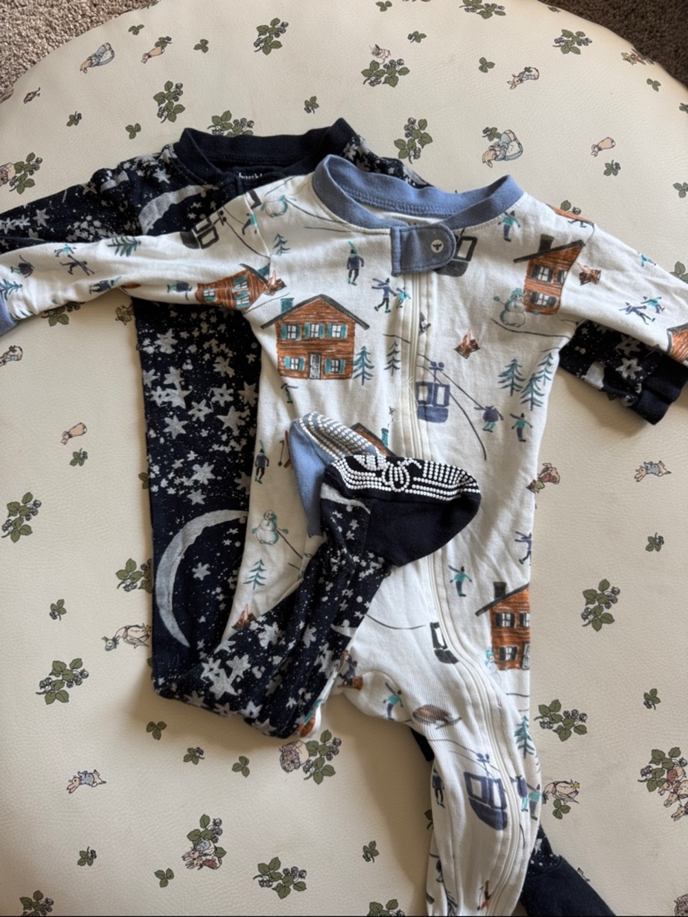 LOT OF 2 Burts bees Kids White and Navy Winter Cabin One-Piece Pajamas